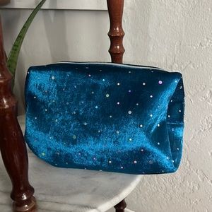 ✨ $1 Ulta blue makeup bag